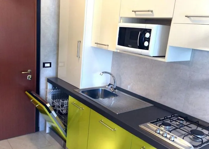 Fully Furnished On The Floor شقة