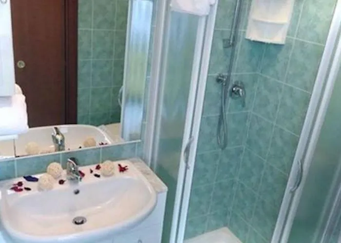 Fully Furnished On The Floor شقة بيبيوني