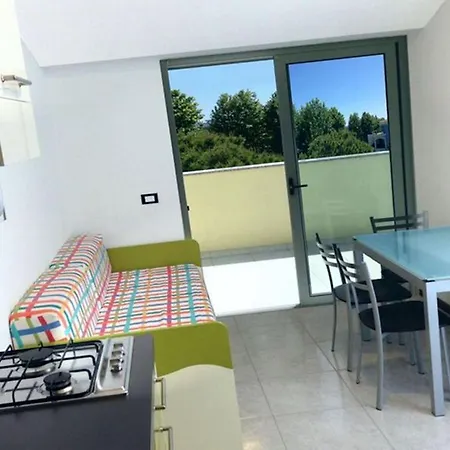 Fully Furnished On The Floor Apartment *