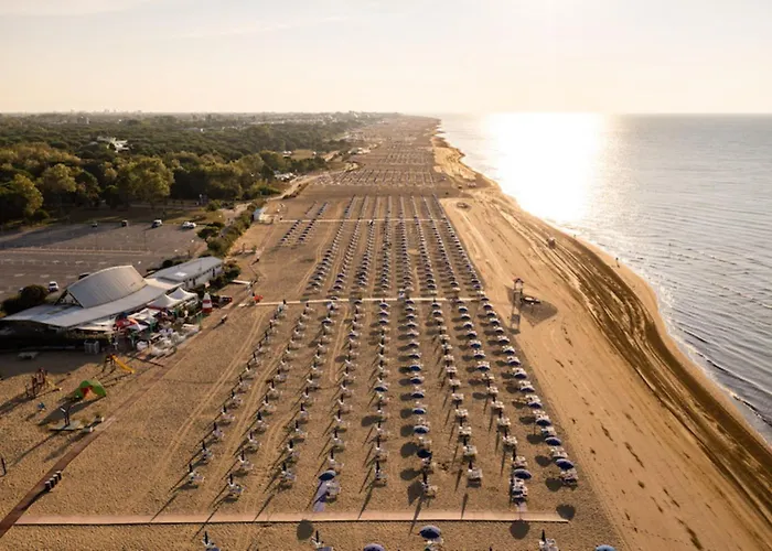 Апартаменти Fully Furnished On The Floor