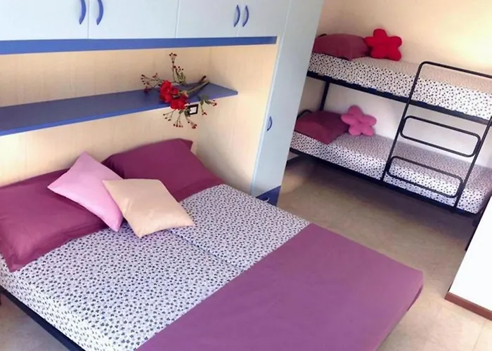 Апартаменти Fully Furnished On The Floor